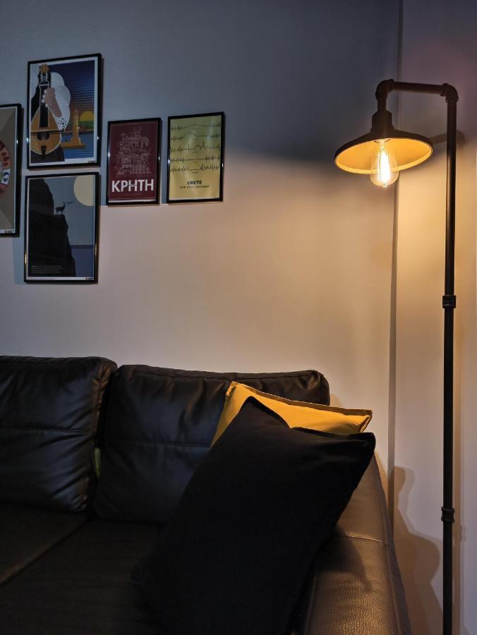 Mos Luxury - The R Apartment