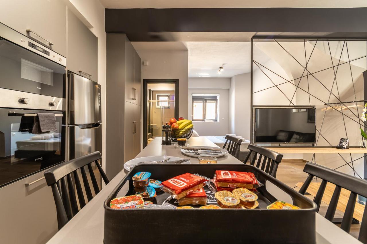 Mos Luxury - The R Chania (Crete)