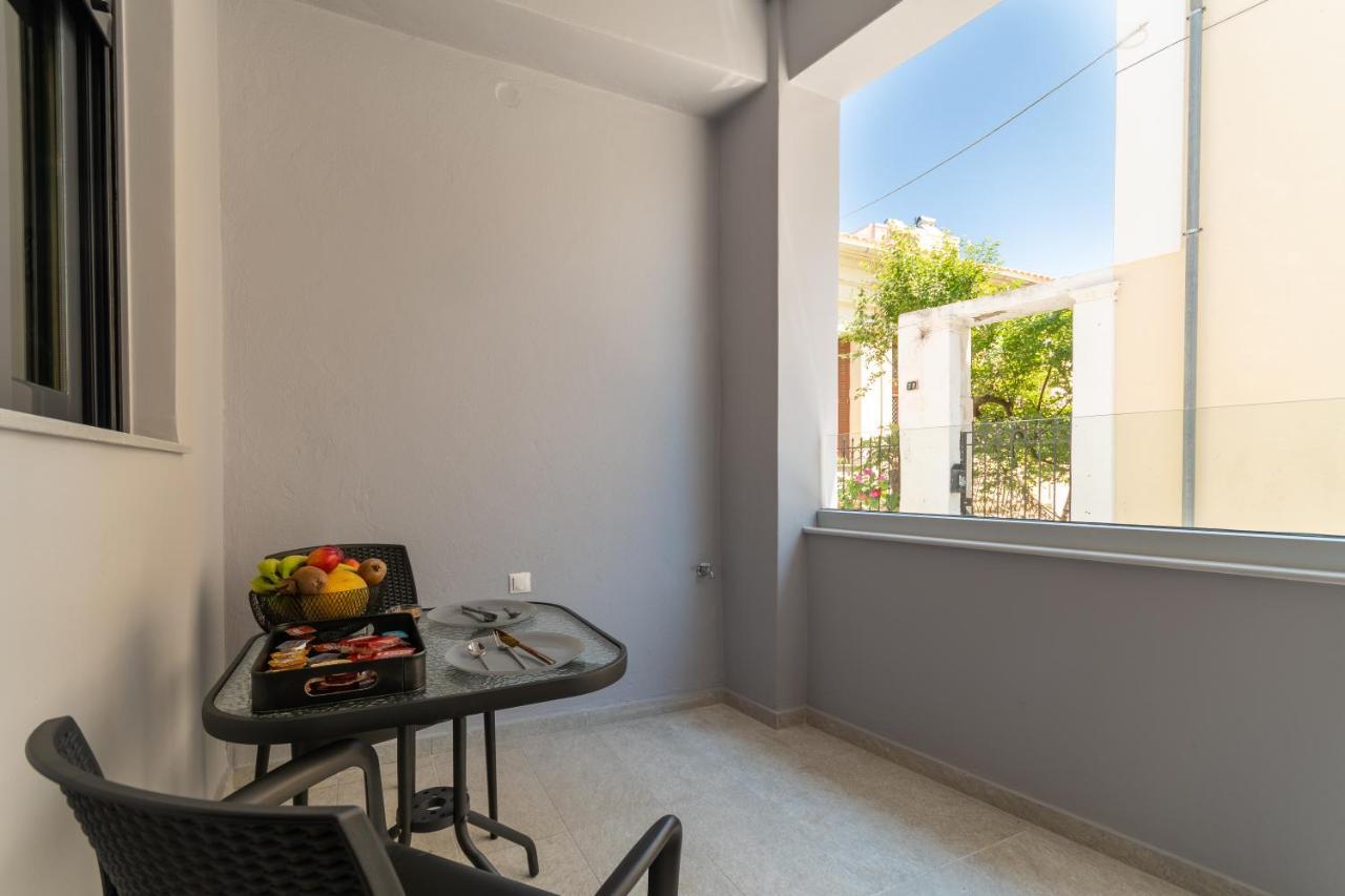 Mos Luxury - The R Apartment